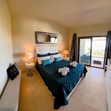 Superior Apartment For Golf, Sea And Nature Lovers カサーレス エクステリア 写真