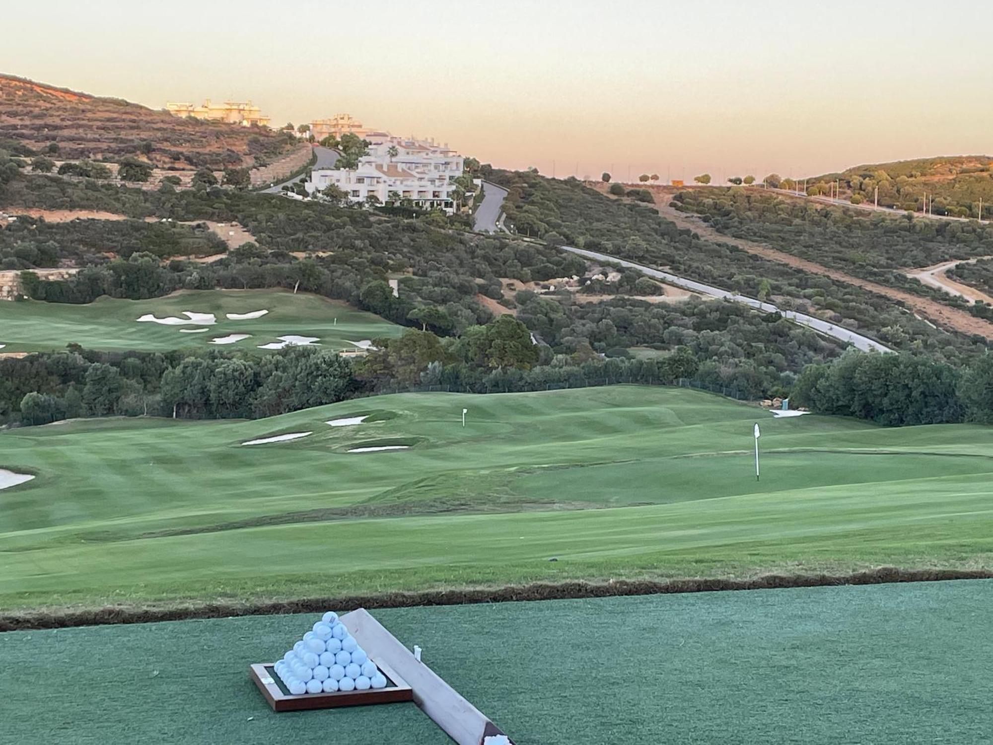 Superior Apartment For Golf, Sea And Nature Lovers カサーレス エクステリア 写真